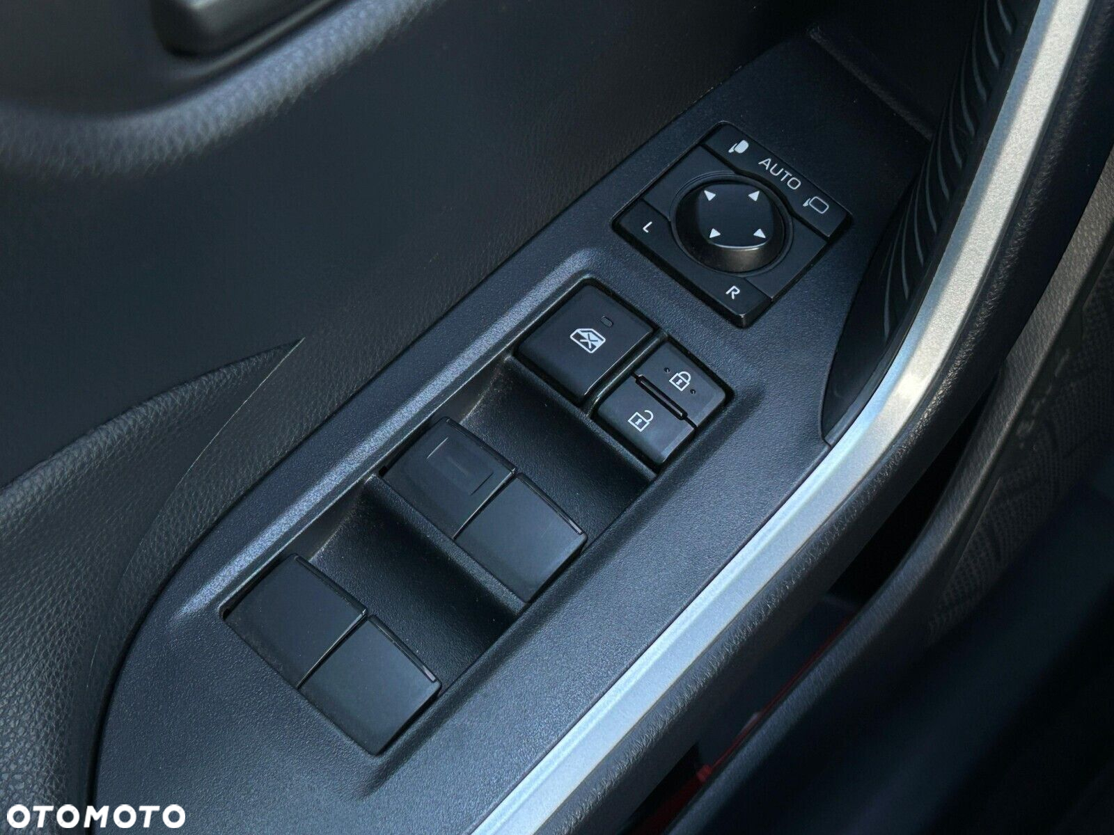 Toyota RAV4 - 19