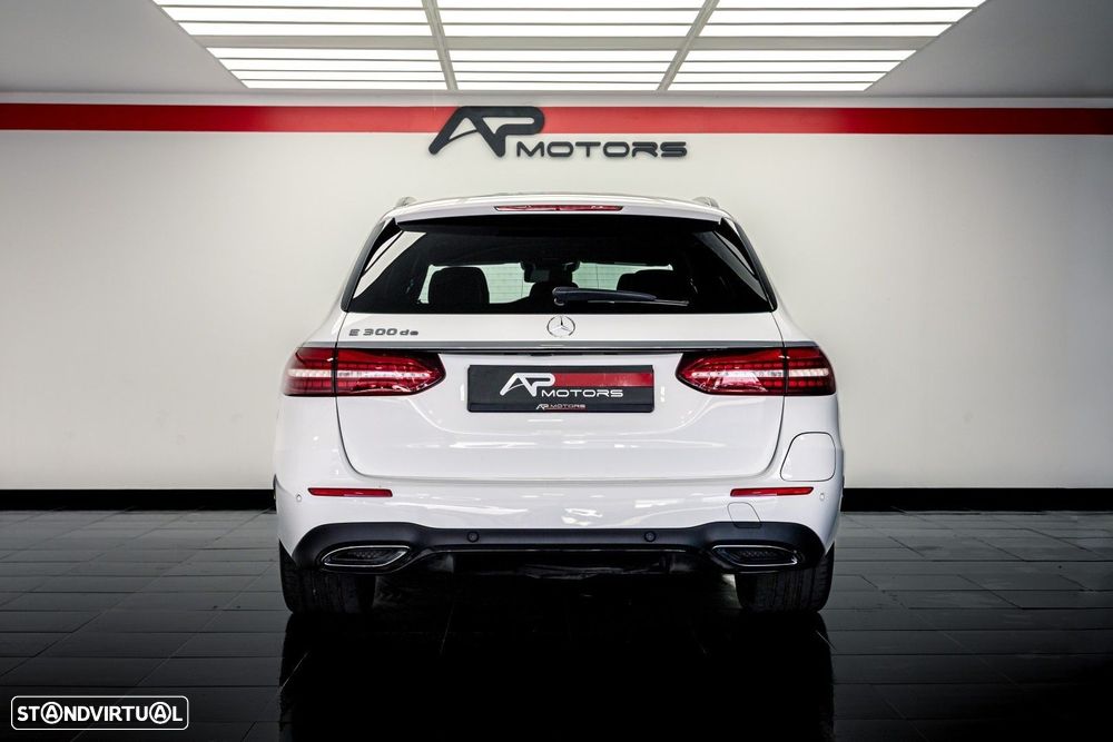 Mercedes-Benz E 300 de 9G-TRONIC AMG Line - 11
