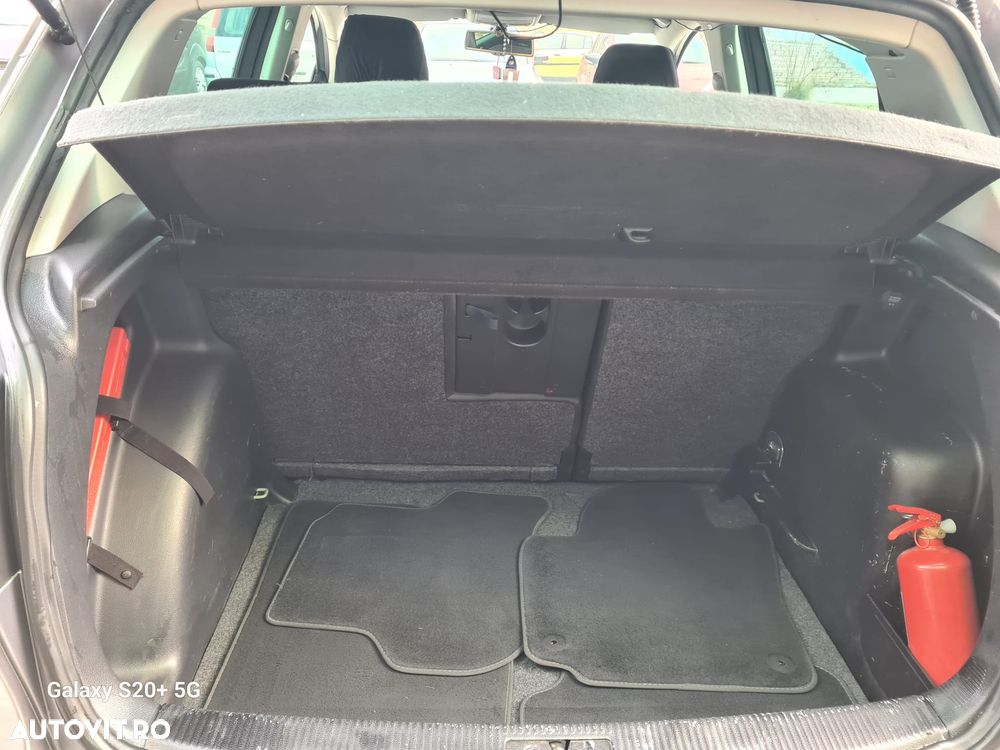 Volkswagen Golf Plus 2.0 TDI DPF Style - 9