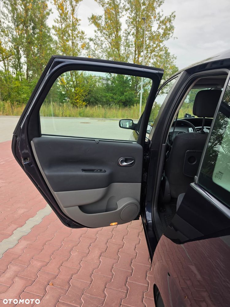 Renault Grand Scenic 2.0 16V Exception - 14