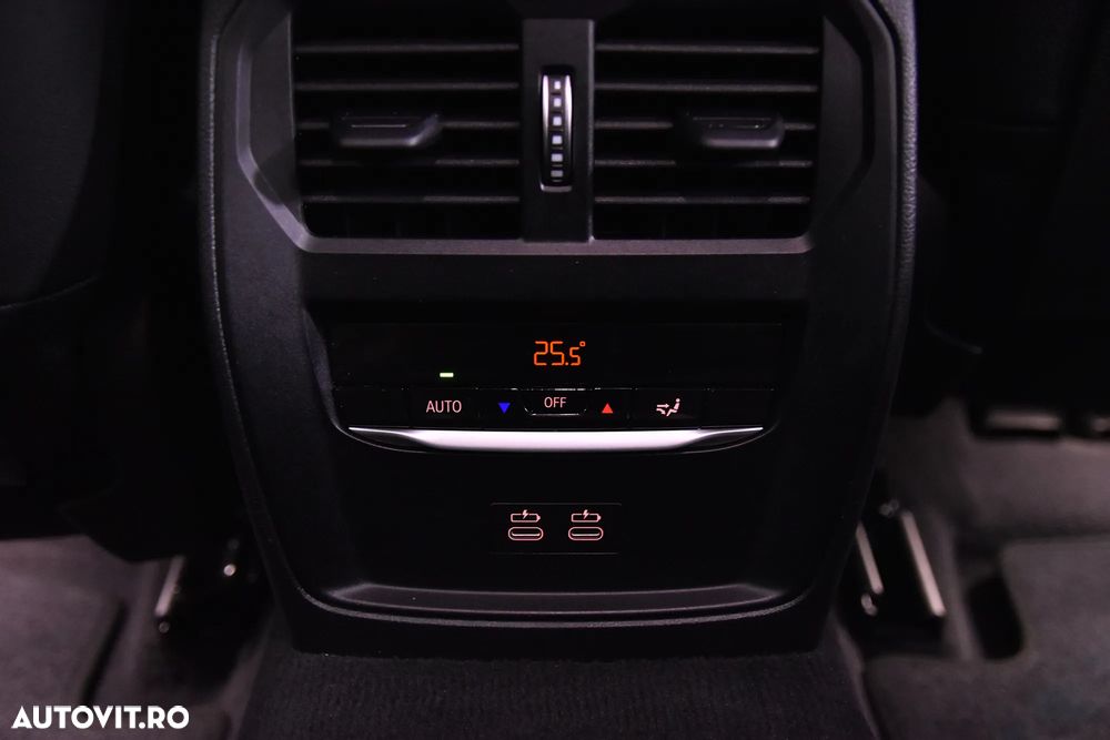 BMW Seria 3 318i Touring Aut. - 25