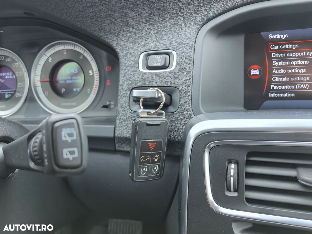 Volvo V60 D4 Geartronic Momentum - 19