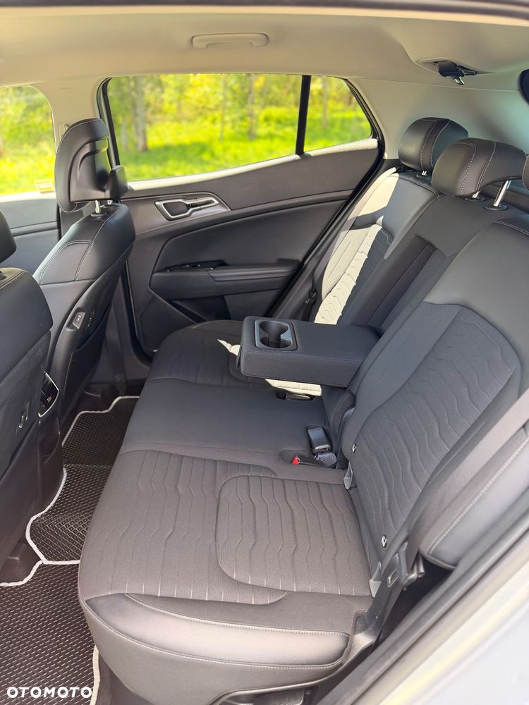 Kia Sportage 1.6 T-GDI HEV Business Line 2WD - 13