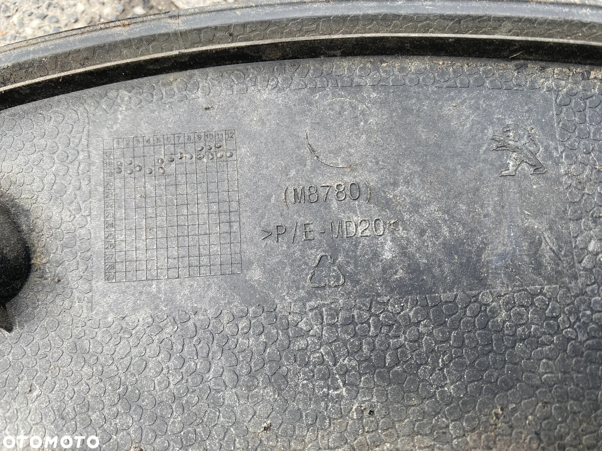 NAKŁADA LISTWA BŁOTNIKA TYLNA LEWA PEUGEOT RIFTER 9816469177 - 12