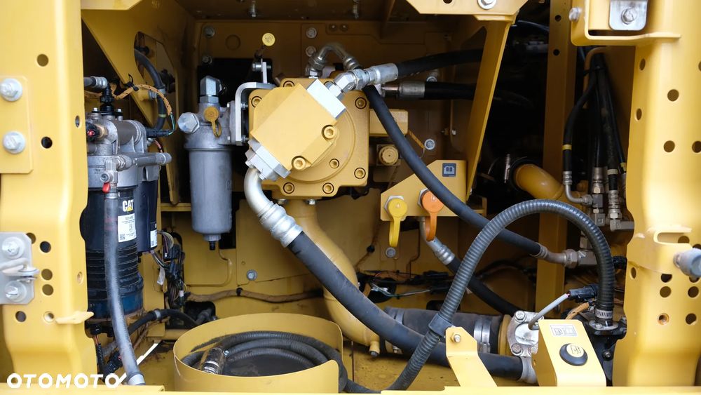 Caterpillar 320 2D ADVANSE JAPAN MODEL 2020R - 12