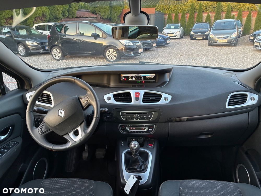 Renault Scenic 1.6 16V 110 Authentique - 13