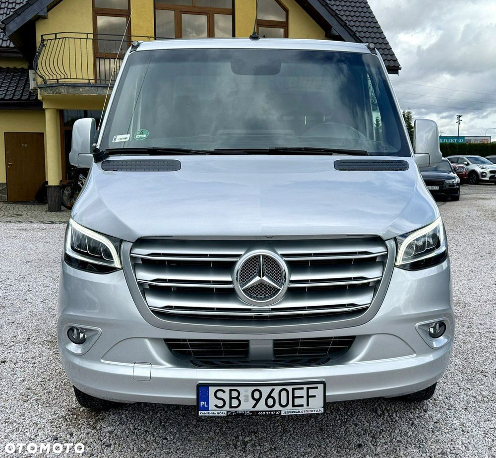 Mercedes-Benz Sprinter - 2