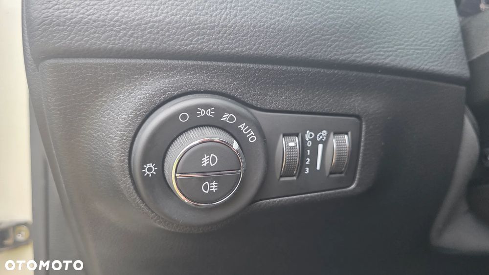 Jeep Compass 1.4 MultiAir Limited - 17