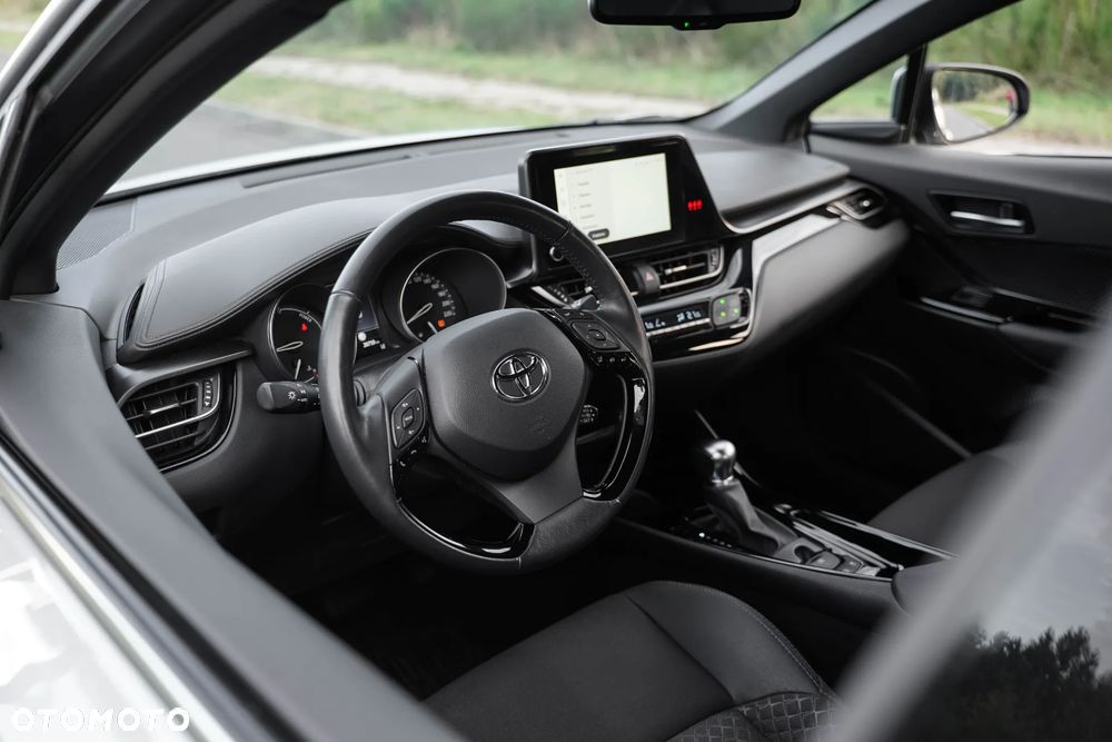 Toyota C-HR - 8