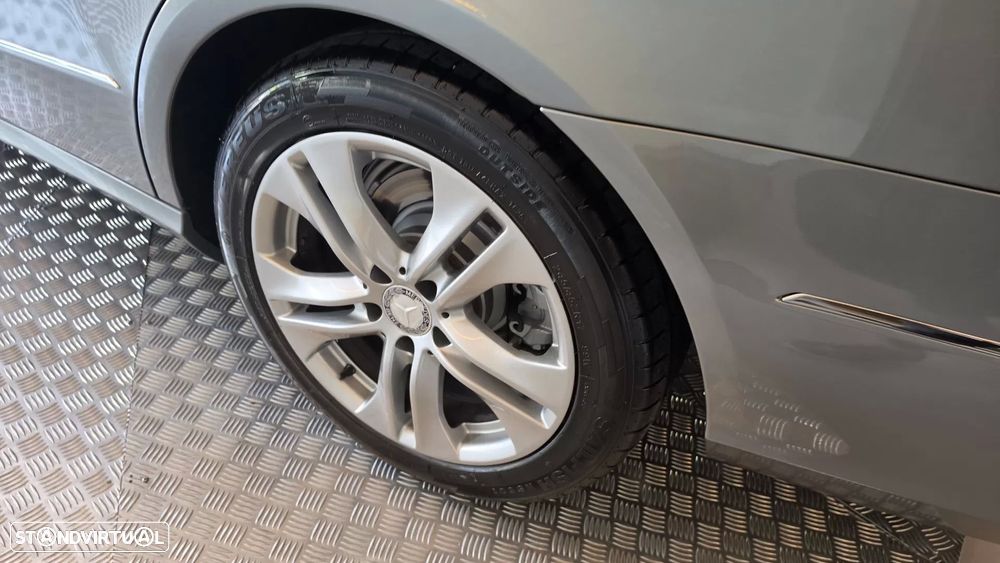 Mercedes-Benz E 250 CDi Avantgarde BlueEfficiency Auto. - 32