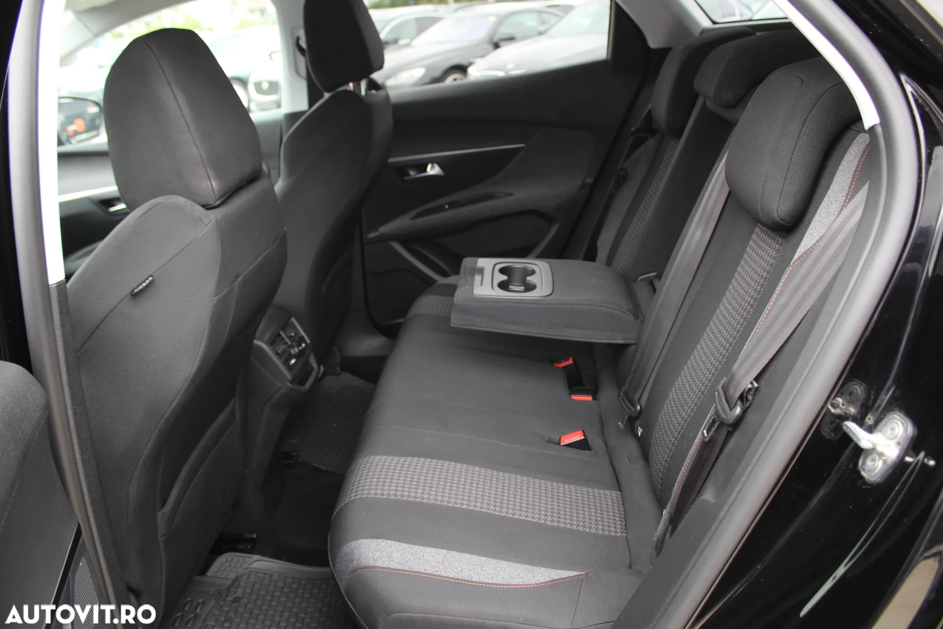 Peugeot 3008 BlueHDi 130 Stop & Start EAT8 Active Business-Paket - 26