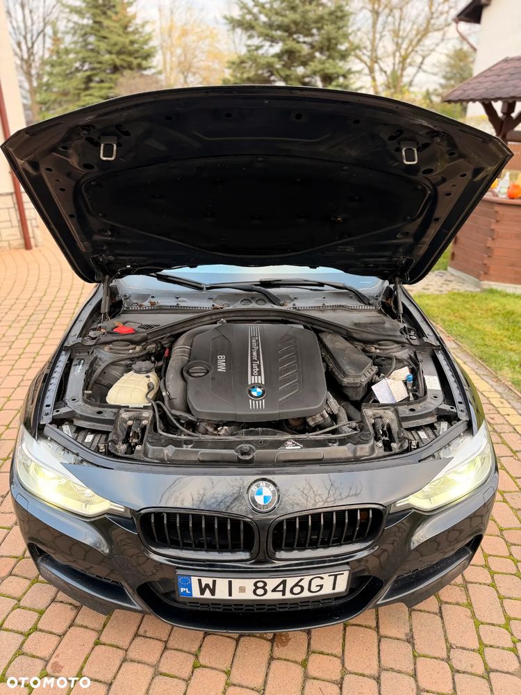 BMW Seria 3 330d Touring xDrive M Sport - 15