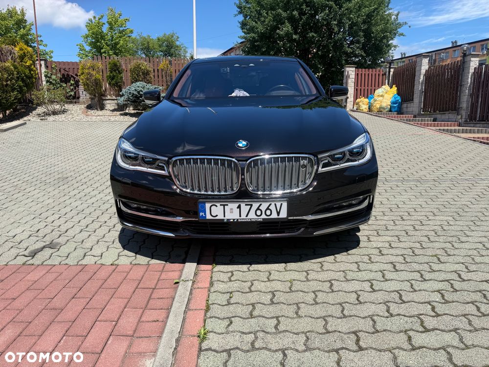 BMW Seria 7 750Li xDrive - 5