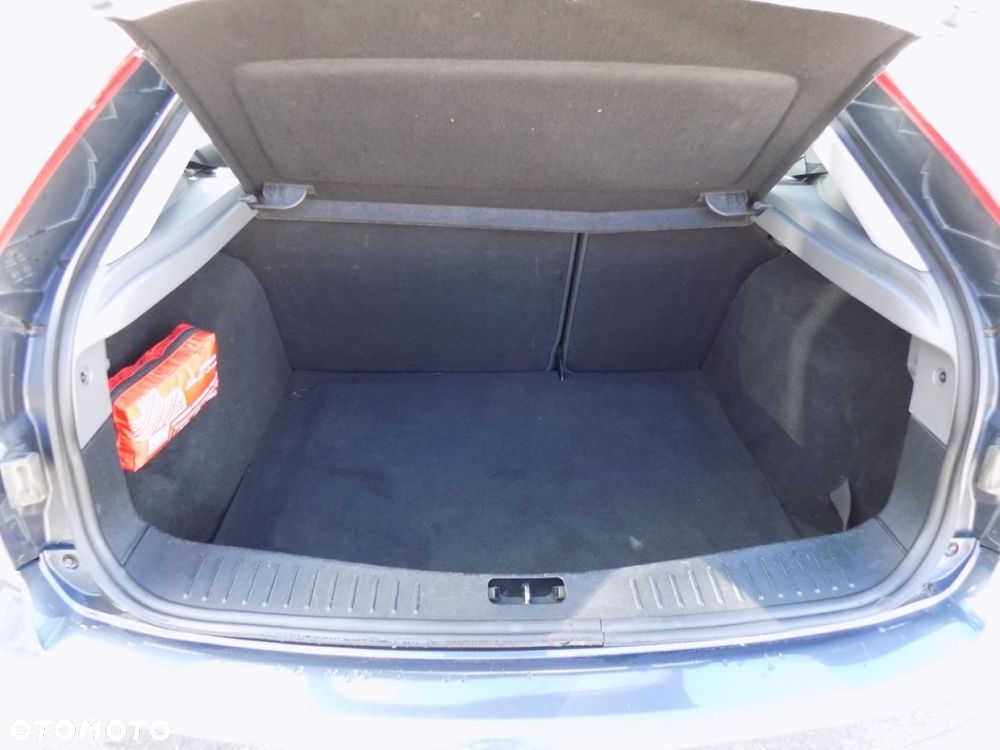 Ford Focus - 9