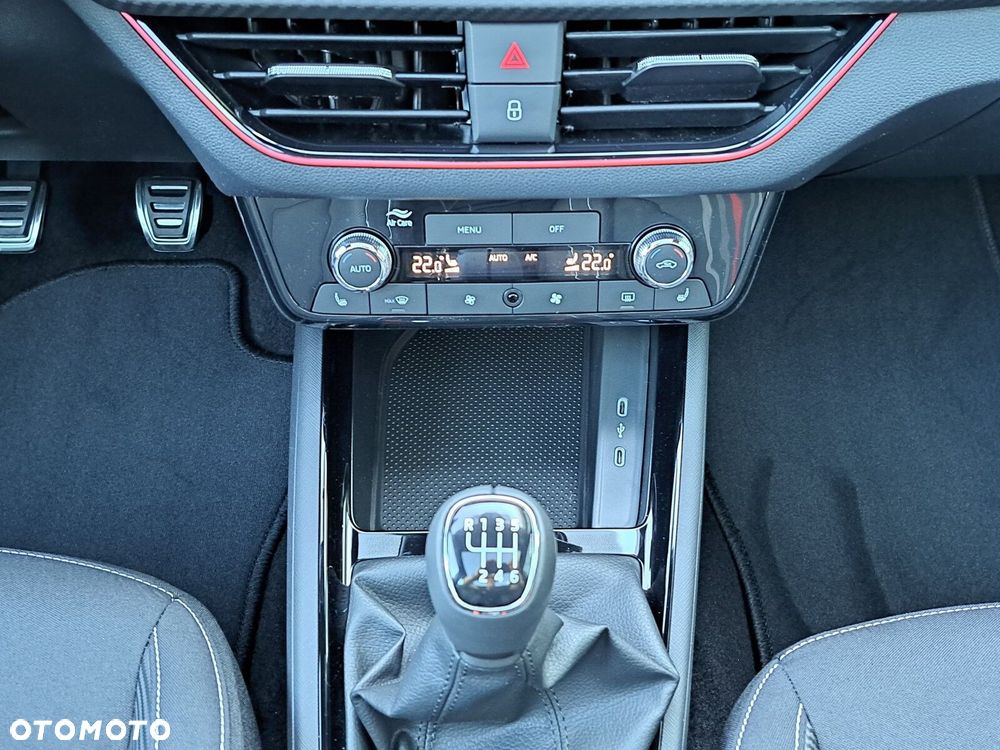 Skoda Kamiq 1.5 TSI Monte Carlo DSG - 24