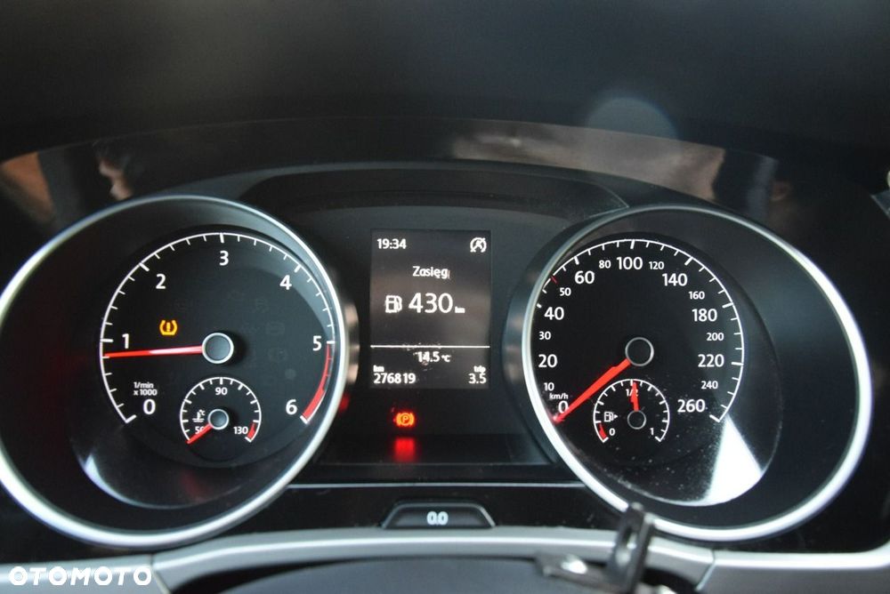 Volkswagen Touran 2.0 TDI BMT Comfortline DSG - 37
