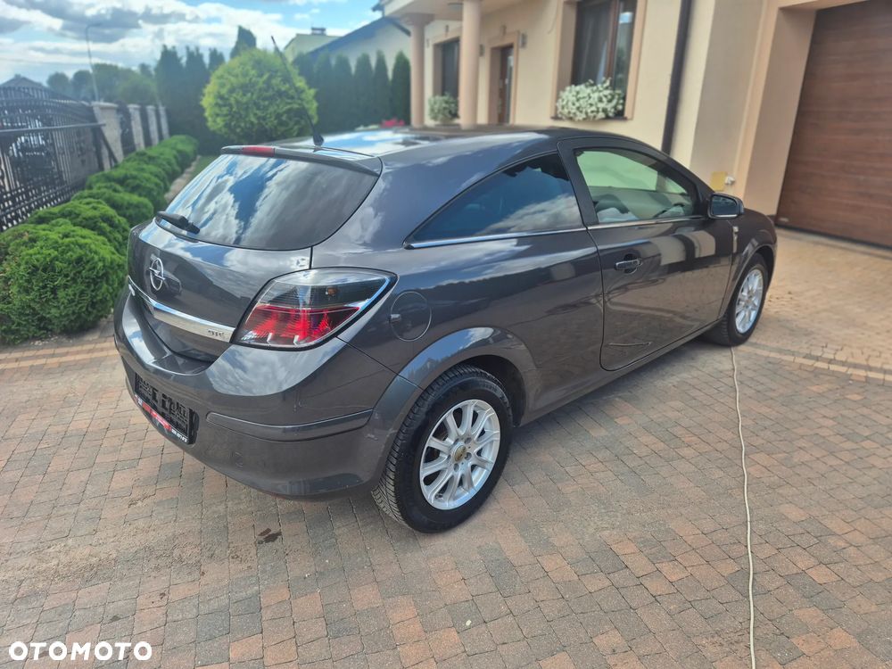 Opel Astra 1.6 Innovation 110 Jahre - 11