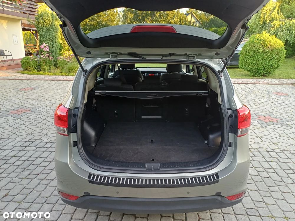 Kia Carens 1.7 CRDi 115 Fifa World Cup Edition - 30