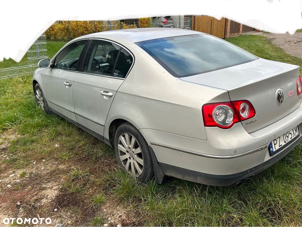 Volkswagen Passat 1.8 TSI Comfortline - 2