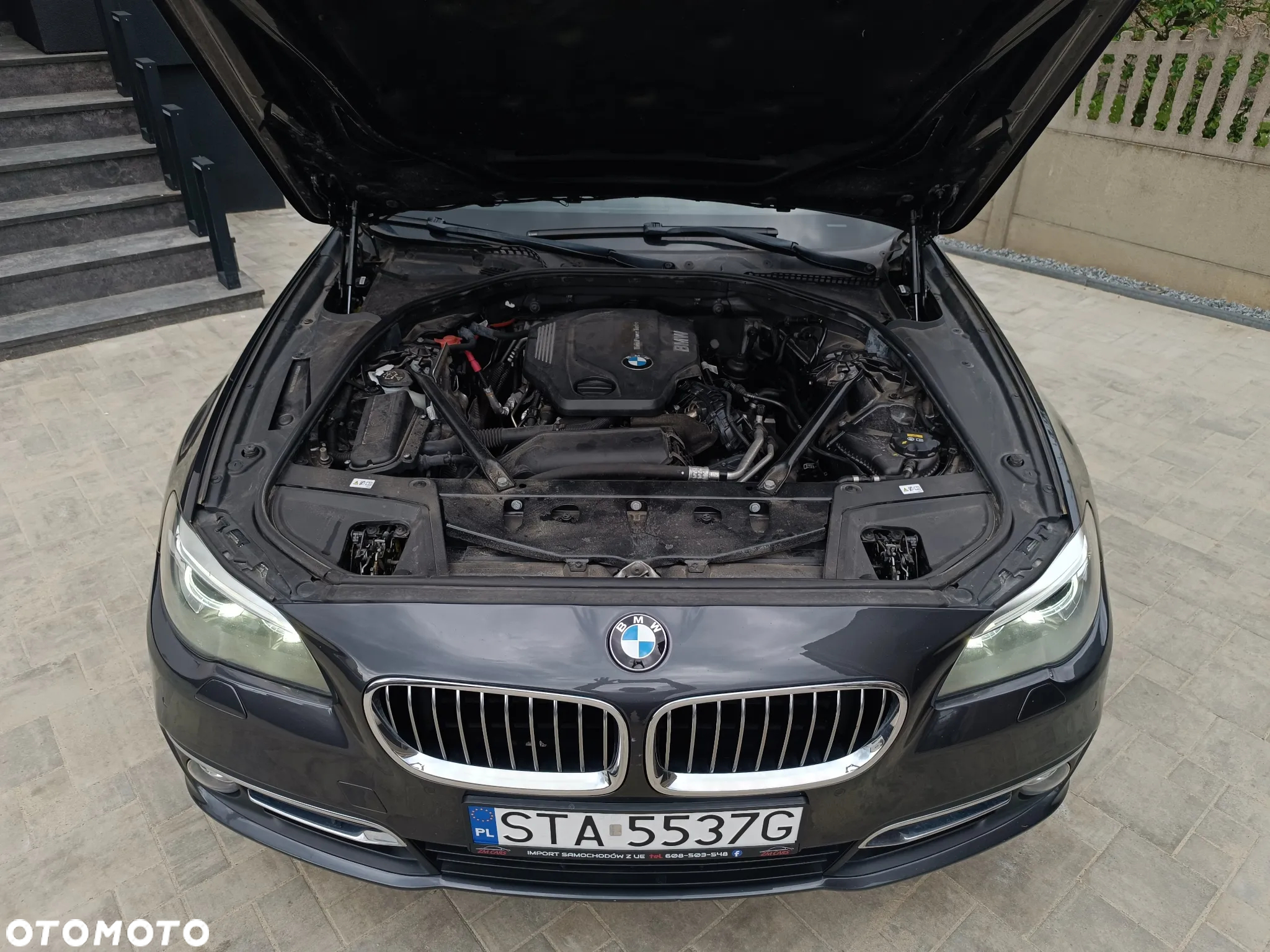BMW Seria 5 520d xDrive Touring - 16