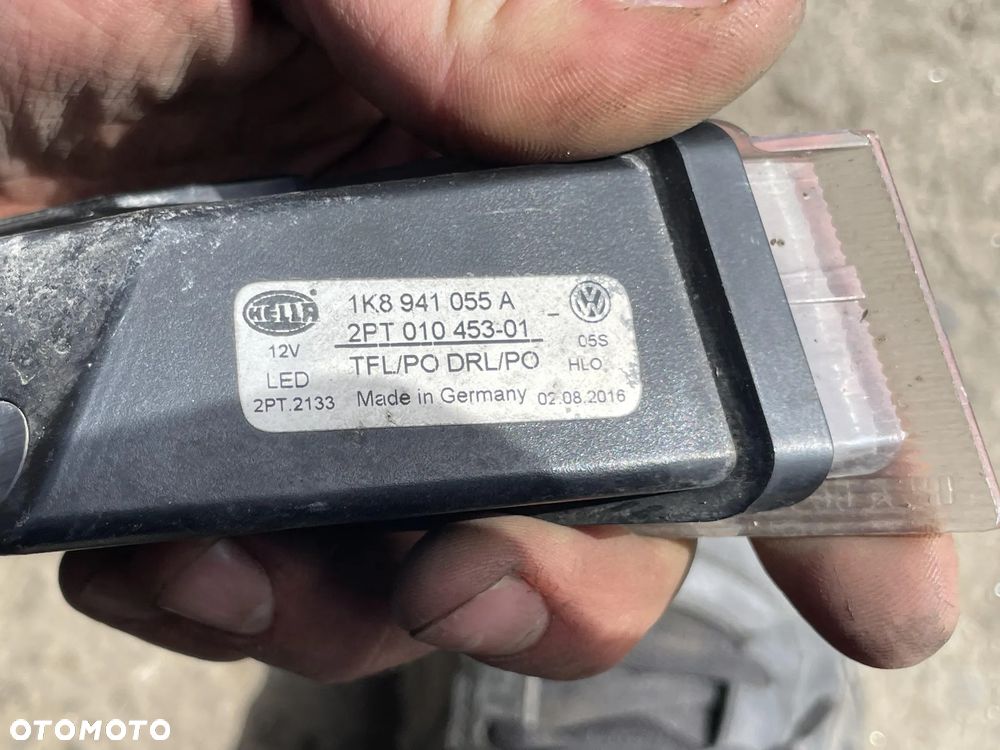 Światło jazdy dziennej DRL Volkswagen Scirocco lewe OE - 3