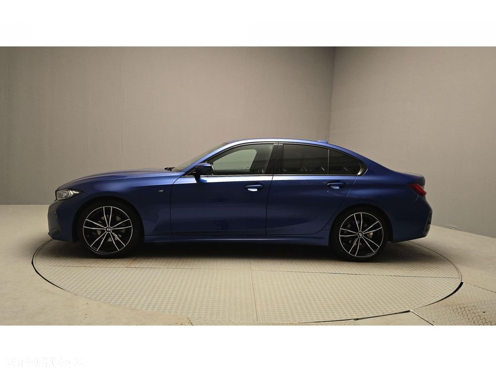 BMW Seria 3 320d xDrive mHEV M Sport sport - 3