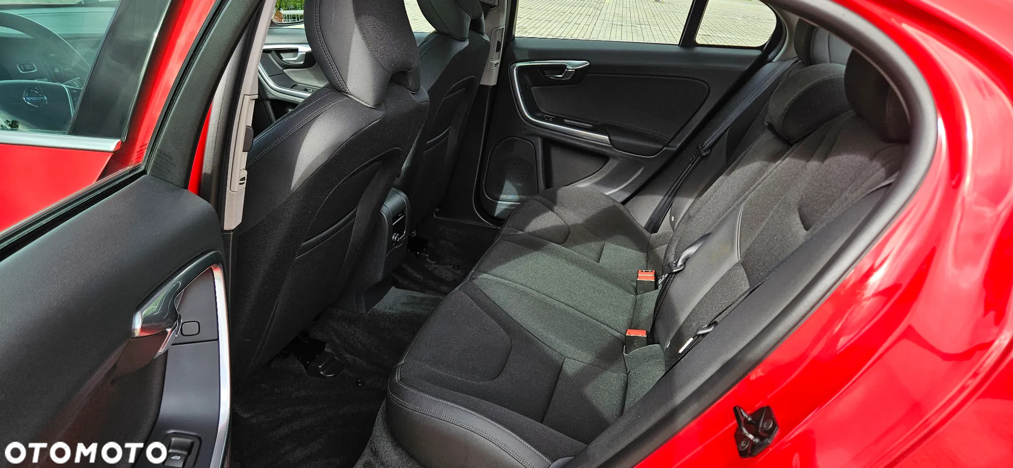 Volvo S60 T3 Summum - 12