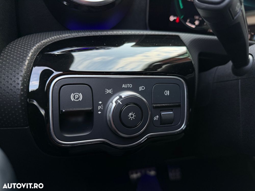 Mercedes-Benz A 180 MHEV 7G-DCT - 30