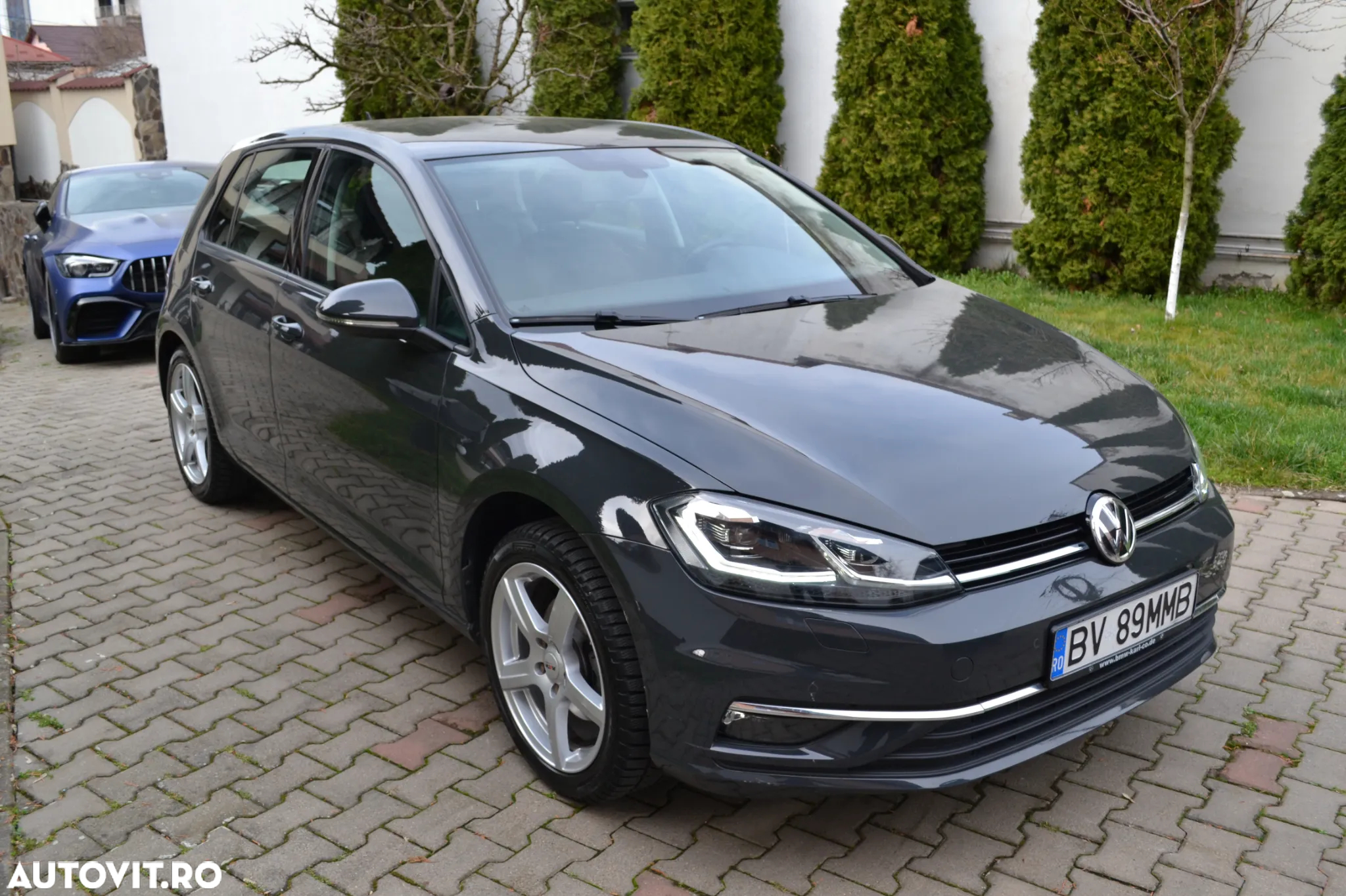 Volkswagen Golf - 12