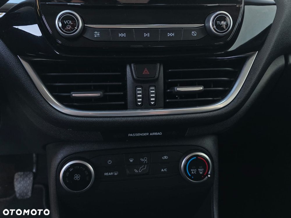 Ford Fiesta - 22