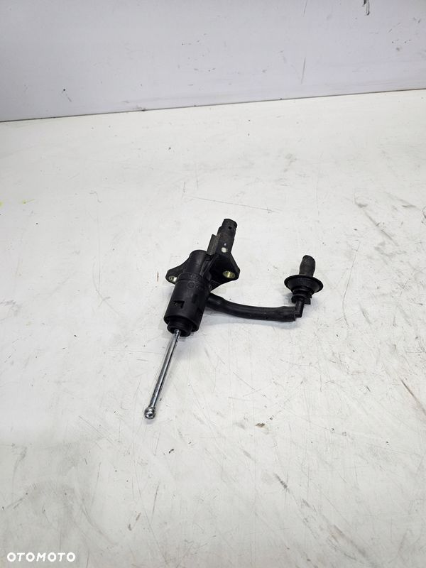 POMPKA SPRZĘGŁA AUDI A4 B6 B7 8E1721401AJ - 1