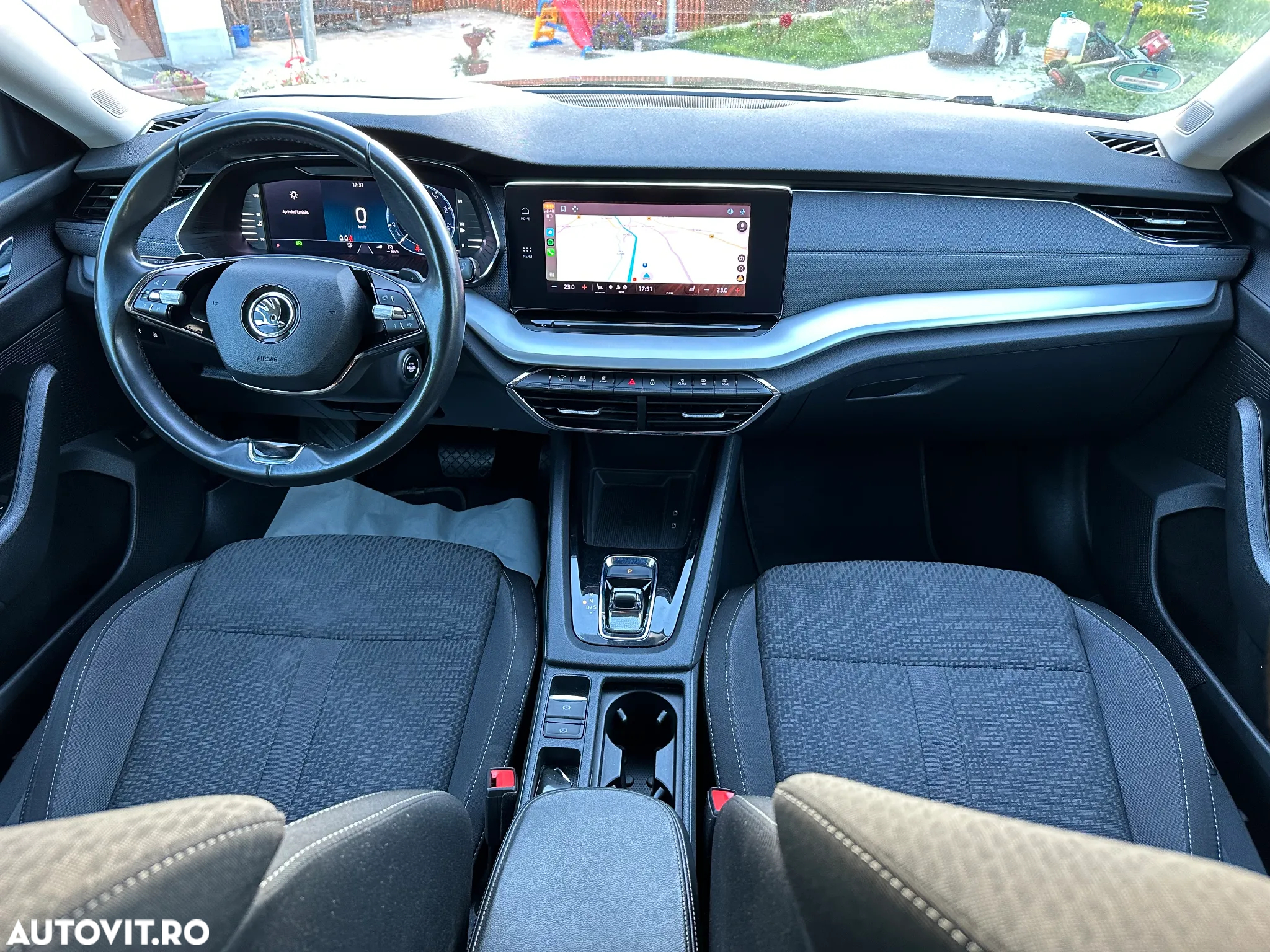 Skoda Octavia 2.0 TDI DSG Ambition - 9