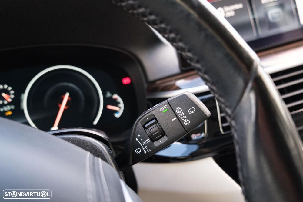 BMW 520 d Line Luxury Auto - 31