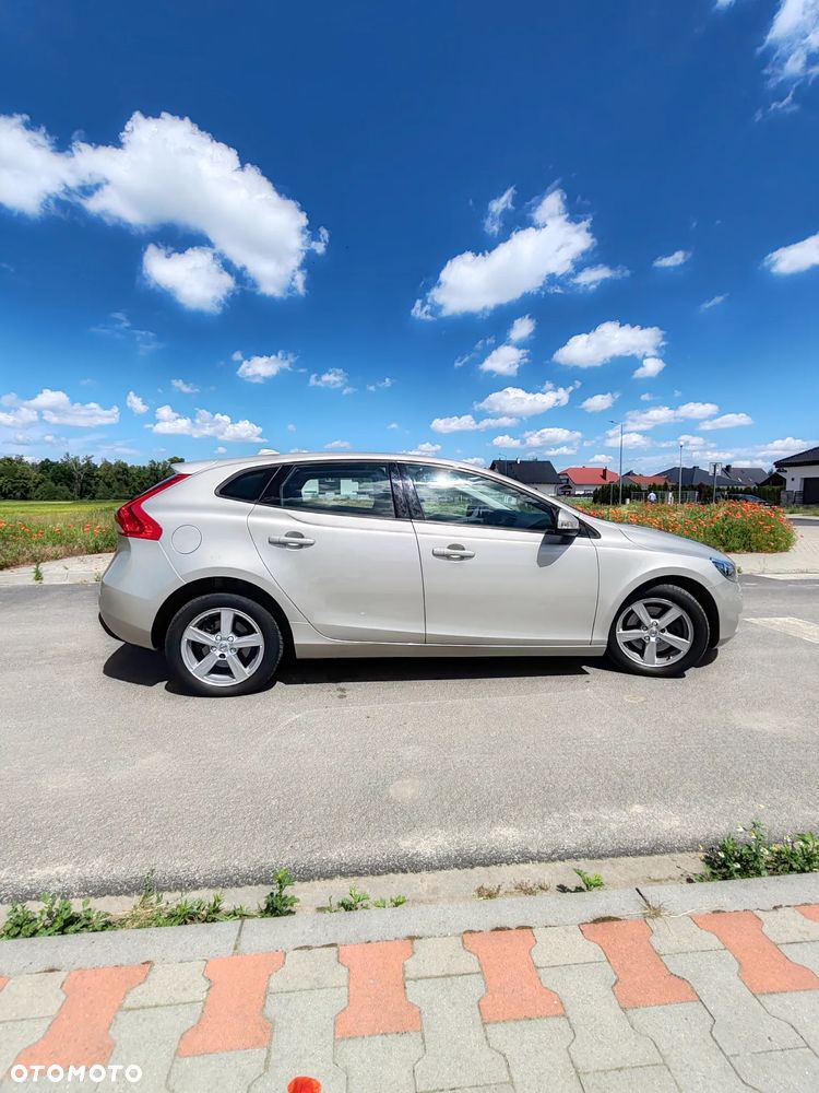 Volvo V40 T2 Kinetic - 4