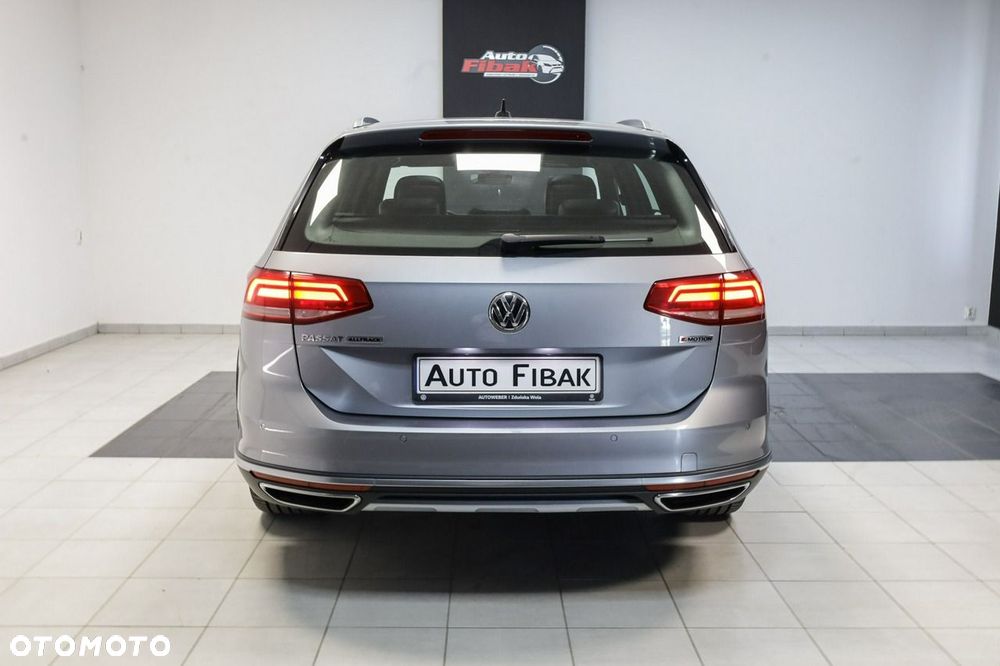 Volkswagen Passat - 10