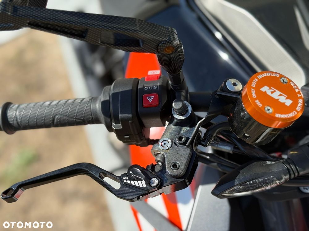 KTM Super Duke - 18
