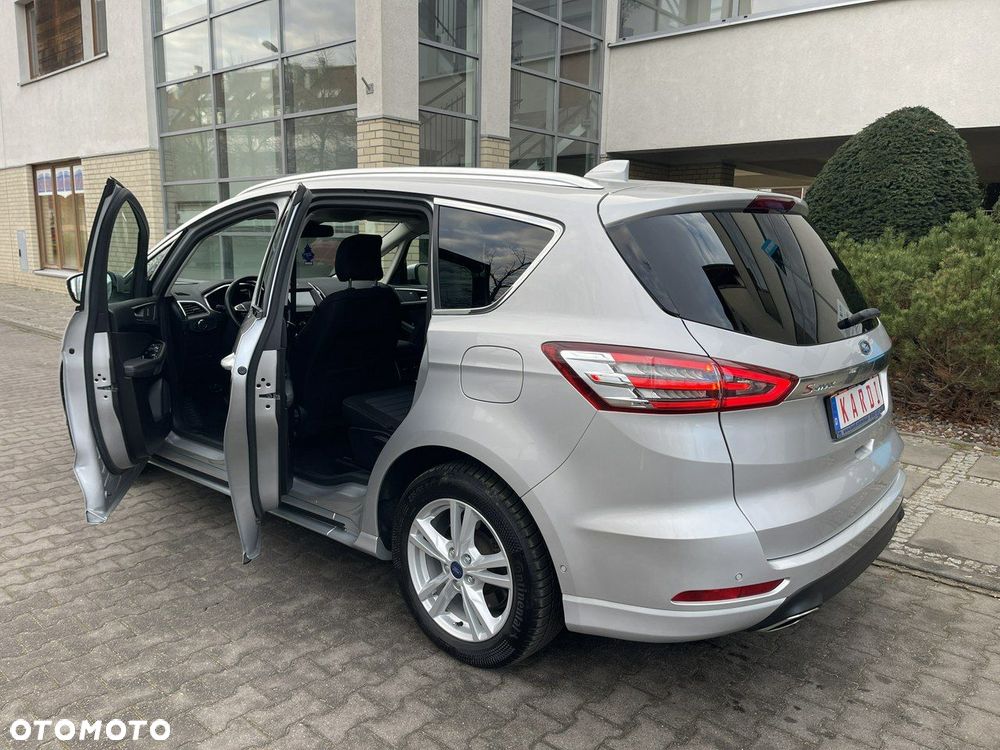 Ford S-Max - 16