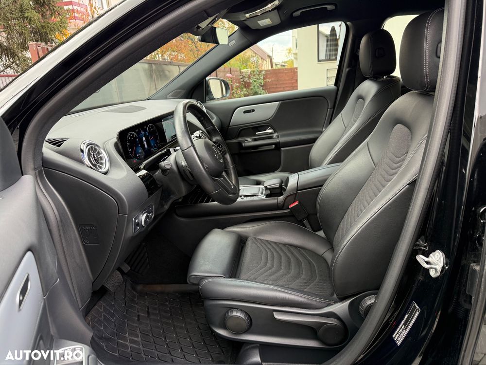 Mercedes-Benz GLA 200 d 4Matic 8G-DCT - 3