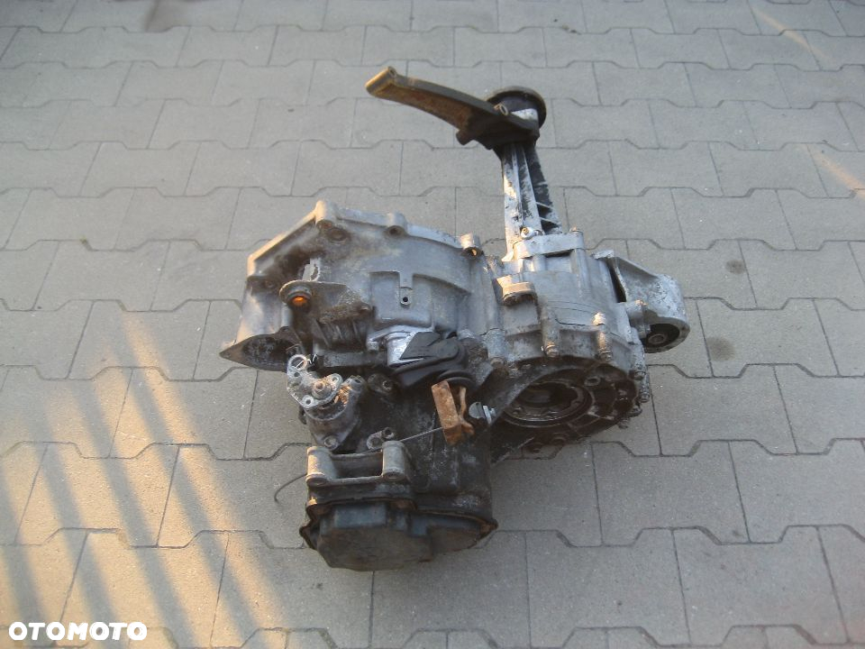 vw t4 93r 2,4 diesel skrzynia biegów manualna symbol CRM - 3