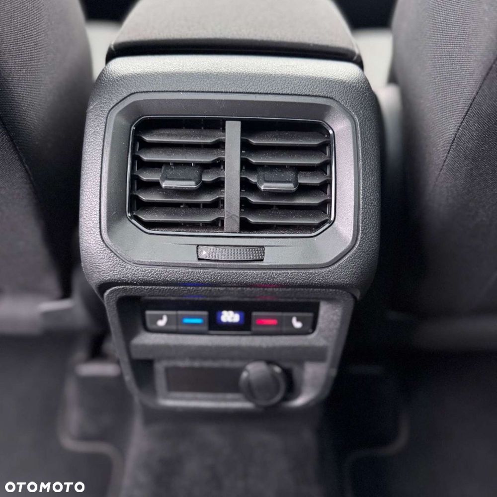 Volkswagen Tiguan - 25