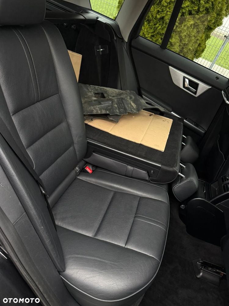 Mercedes-Benz GLK 350 CDI DPF 4Matic 7G-TRONIC SPORT EDITION - 28