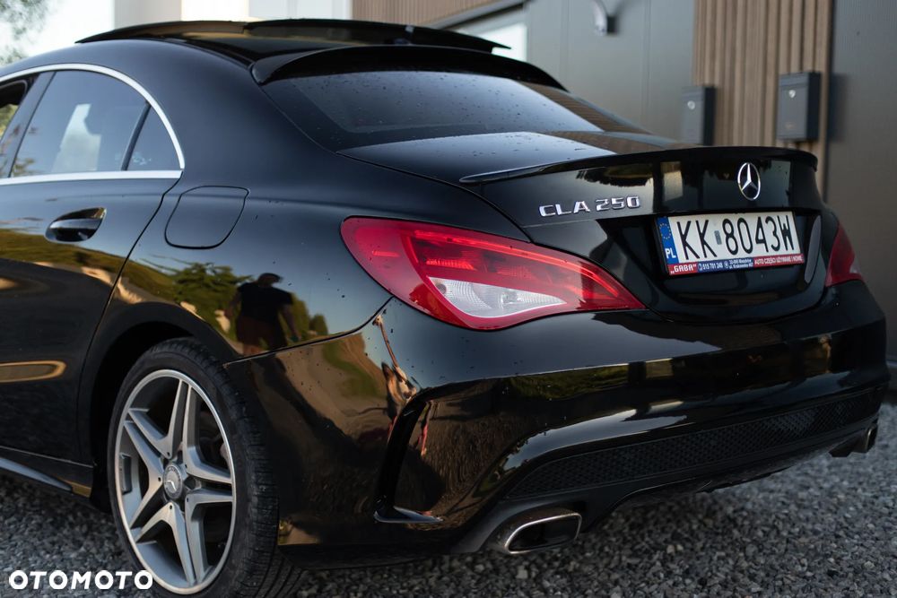 Mercedes-Benz CLA 250 7G-DCT AMG Line - 5