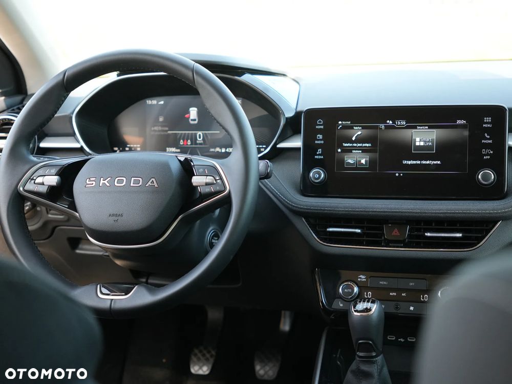 Skoda Fabia 1.0 TSI Drive - 28