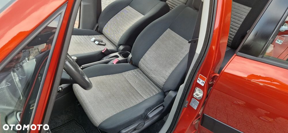 Suzuki SX4 - 21