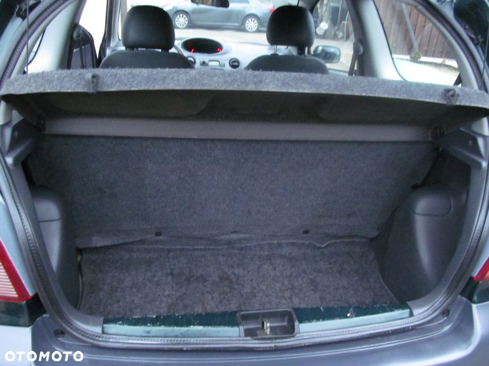 Toyota Yaris 1.0 Terra - 10