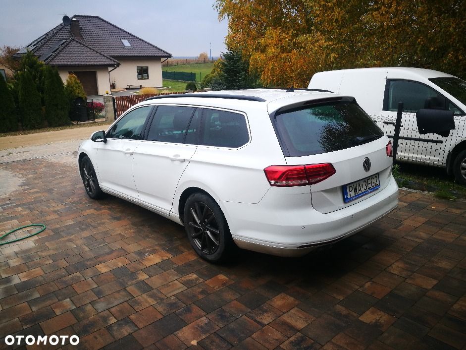 Volkswagen Passat 2.0 TDI SCR (BlueMotion Technology) DSG Comfortline - 11