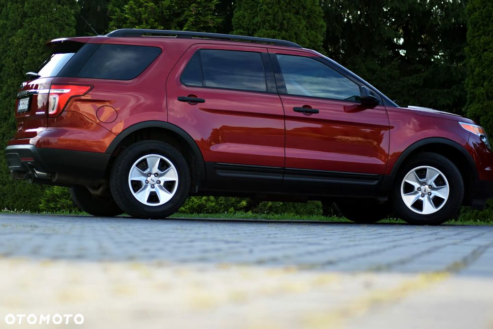 Ford Explorer - 26