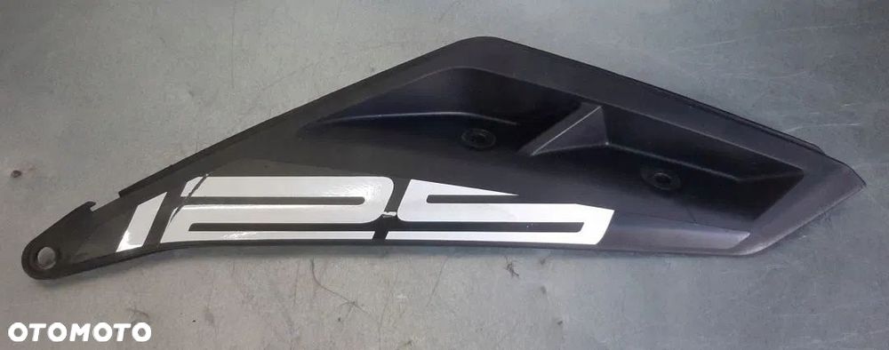 KTM DUKE 125 390 ABS 17r lewy bok boczek owiewka - 1