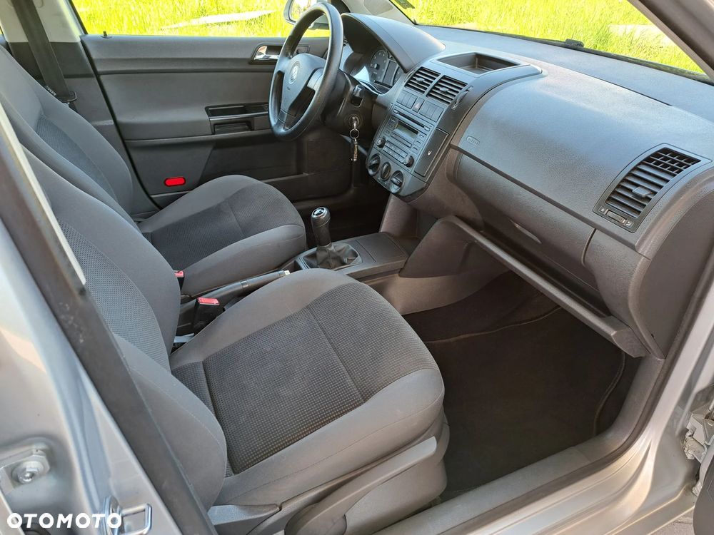 Volkswagen Polo - 15