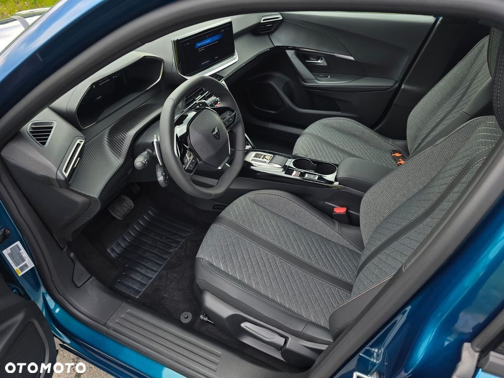 Peugeot 2008 PureTech mHEV Allure e-DCS6 - 7